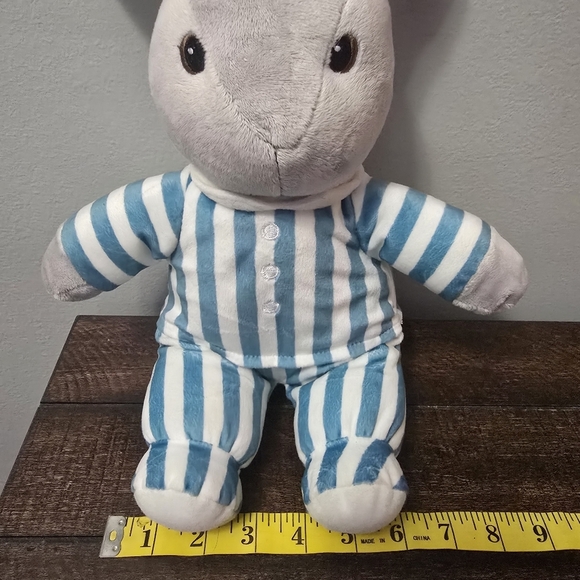 Goodnight Moon Baby Lovey And Bunny Security Blanket Satin Plush Kohls Cares - Picture 15 of 15